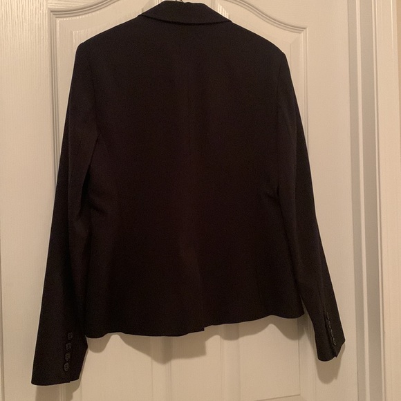 Louben brand Black Blazer and Pants - Picture 14 of 15